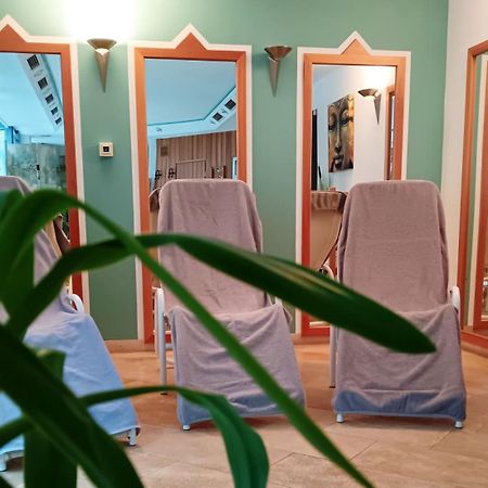 Behringers Freizeit - Und Tagungshotel Гёсвайнштайн Экстерьер фото