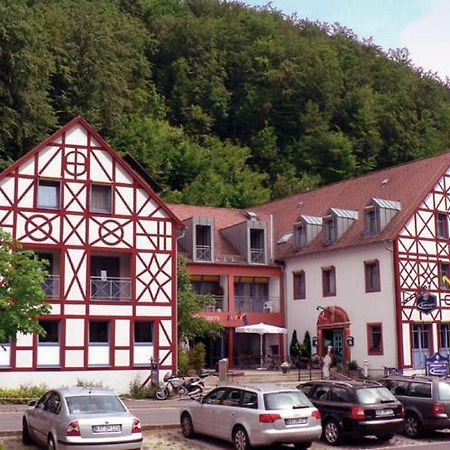 Behringers Freizeit - Und Tagungshotel Гёсвайнштайн Экстерьер фото